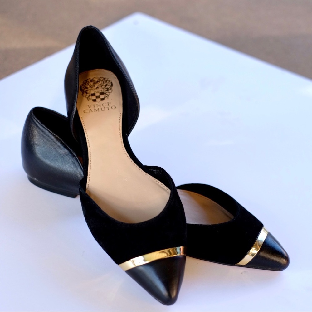 Black Vince Camuto point toe flats size 9